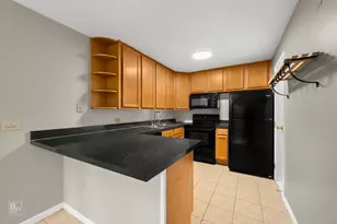6010 Forest View Rd, Lisle, IL 60532 - Photo 6