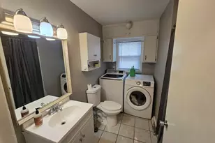 400 W Bellarmine Dr, Joliet, IL 60436 - Photo 8