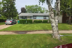 400 W Bellarmine Dr, Joliet, IL 60436 - Photo 1