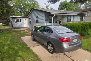 400 W Bellarmine Dr, Joliet, IL 60436 - Photo 14