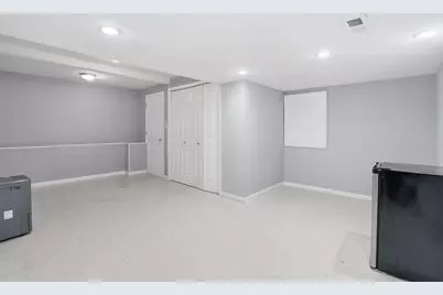 1745 N Frolic Avenue, Waukegan, IL 60085 - Photo 30
