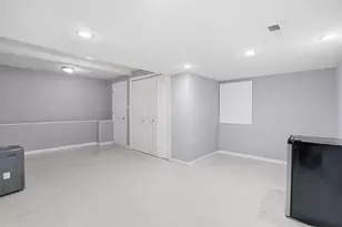 1745 N Frolic Ave, Waukegan, IL 60085 - Photo 30