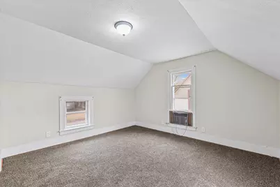 242 E Pine Street, Paxton, IL 60957 - Photo 20
