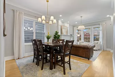 3510 W Melrose Street, Chicago, IL 60618 - Photo 10
