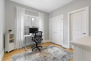 3510 W Melrose St, Chicago, IL 60618 - Photo 32