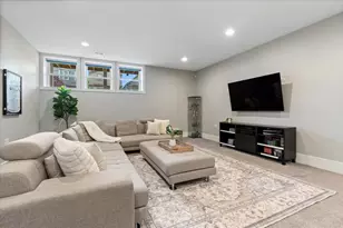 3510 W Melrose St, Chicago, IL 60618 - Photo 34