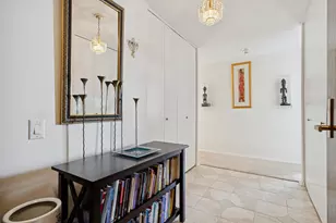 360 E Randolph St, Chicago, IL 60601 - Photo 2