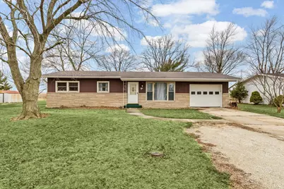 212 N 7th Street, Cissna Park, IL 60924 - Photo 2
