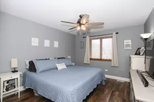 949 Manchester Ct, South Elgin, IL 60177 - Photo 16