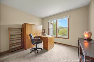 1310 Tennyson Ln, Naperville, IL 60540 - Photo 16
