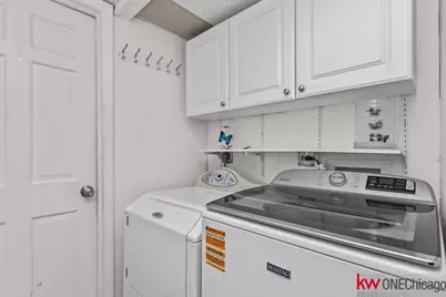 228 N Walnut Lane, Schaumburg, IL 60194 - Photo 22