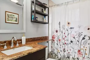 1427 W Elmdale Ave, Chicago, IL 60660 - Photo 14