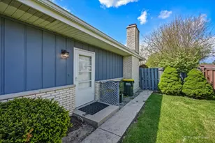 662 Orchard Ct, Roselle, IL 60172 - Photo 34