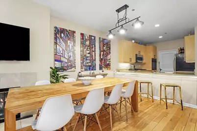 33 W Huron Street #413, Chicago, IL 60654 - Photo 4