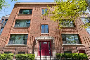 2705 N Campbell Ave, Chicago, IL 60647 - Photo 1