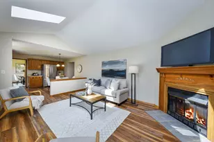 2264 Briarhill Dr, Naperville, IL 60565 - Photo 10