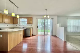 3207 Katie Lynn Dr, Champaign, IL 61822 - Photo 8