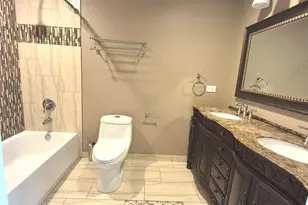 616 Claridge Cir, Hoffman Estates, IL 60169 - Photo 14