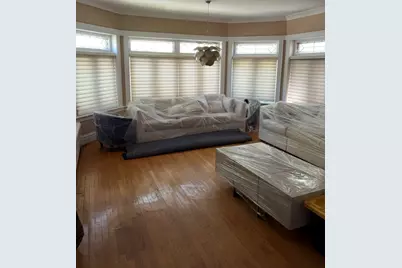 7718 S Bennett Avenue, Chicago, IL 60649 - Photo 2