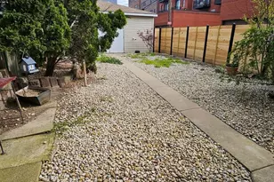1014 W Wellington Ave, Chicago, IL 60657 - Photo 14
