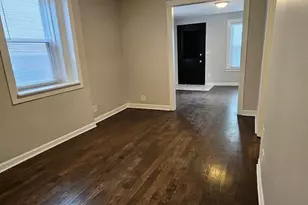 1014 W Wellington Ave, Chicago, IL 60657 - Photo 2