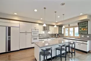 4402 Pynsky Rd, Glenview, IL 60026 - Photo 16