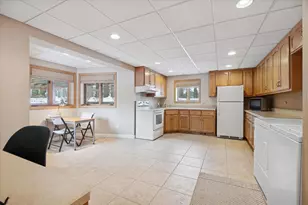 8401 Golfview Dr, Orland Park, IL 60462 - Photo 28