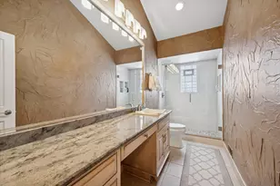 8401 Golfview Dr, Orland Park, IL 60462 - Photo 24