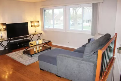 1326 Degener Avenue, Elmhurst, IL 60126 - Photo 10