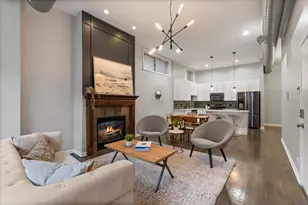 2867 W Palmer St, Chicago, IL 60647 - Photo 2