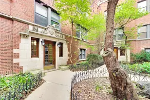5465 S Ingleside Ave, Chicago, IL 60615 - Photo 2