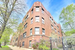 5465 S Ingleside Ave, Chicago, IL 60615 - Photo 1