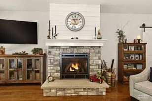 38 Woodland Dr, Yorkville, IL 60560 - Photo 14