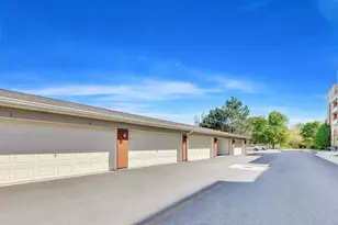 500 E St Charles Rd, Lombard, IL 60148 - Photo 18