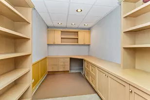 22 Regent wood Rd, Northfield, IL 60093 - Photo 6