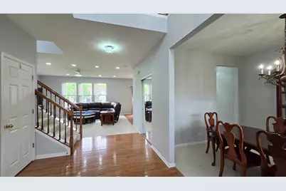 2560 W Sprce Drive, Round Lake, IL 60073 - Photo 4