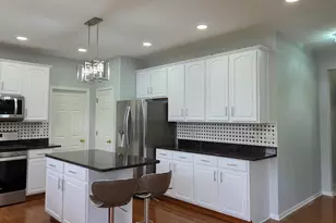 2560 W Sprce Dr, Round Lake, IL 60073 - Photo 16