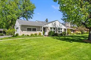 326 Charles St, Geneva, IL 60134 - Photo 4