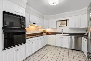326 Charles St, Geneva, IL 60134 - Photo 12