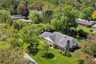 326 Charles St, Geneva, IL 60134 - Photo 2