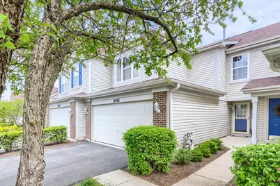 3042 Renard Lane, Saint Charles, IL 60175 - Photo 2