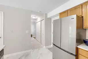 3042 Renard Ln, Saint Charles, IL 60175 - Photo 14