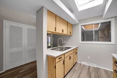 209 Sharon Lane, North Aurora, IL 60542 - Photo 12