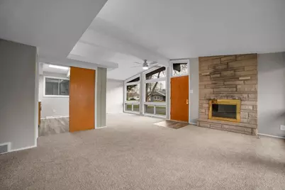 209 Sharon Lane, North Aurora, IL 60542 - Photo 6