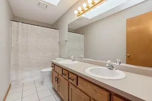 611 Vanderbilt Dr, New Lenox, IL 60451 - Photo 26