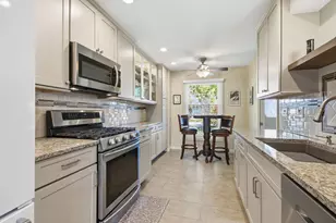19W107 Ave Normandy N, Oak Brook, IL 60523 - Photo 6