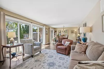 19W107 Avenue Normandy N, Oak Brook, IL 60523 - Photo 10