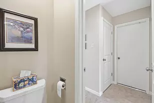 19W107 Ave Normandy N, Oak Brook, IL 60523 - Photo 12