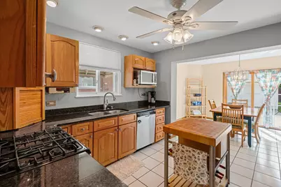 1852 Suffolk Avenue, Westchester, IL 60154 - Photo 8