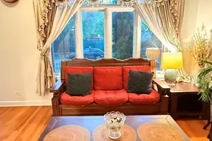 422 W 42nd Pl, Chicago, IL 60609 - Photo 8